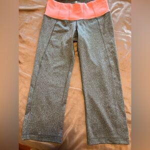 90 Degree By Reflex Heather Gray Capris EUC